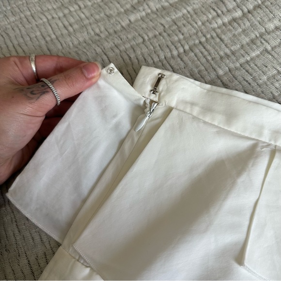 ⚪️🤍 WHITE BCBG MaxAzria origami pleated Layered Mini Skater Skirt Size 2 - Picture 14 of 16